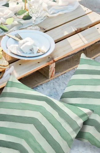 Vista 2 de Waterproof Throw Pillow Covers, Green Gradient Watercolor Arrow Outdoor Pillows Cushion Case, Upward Artistic Ink Throw Pillowcase for Patio Tent