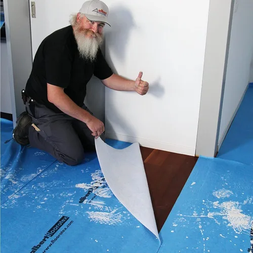 Vista 3 de Albert Floorotex Blue - Protección temporal multiusos para el suelo, rollo de 150 pies cuadrados (40 pulgadas x 45 pies)