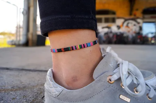 Vista 54 de Made by Nami Surfer Anklet for Men and Women Waterproof and Adjustable Surfer Ankle Bracelet String Ankle Bracelet Beach Accessory for Ethnic Hippie