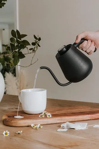 Vista 6 de Soma Hervidor de café y té con cuello de cisne de acero inoxidable, negro, 1 litro, estufa