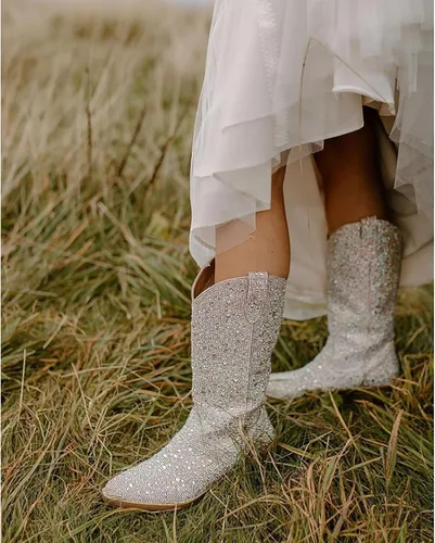 Vista 6 de MUCCCUTE Botas vaqueras con diamantes de imitación para mujer, puntera puntiaguda, tacón de 2.0 in, botas altas hasta la rodilla, botas