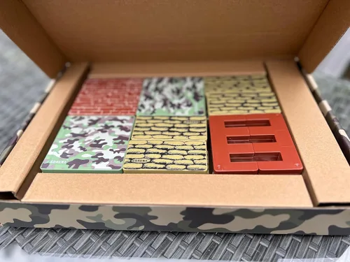 Vista 5 de Bloques de Construcción de Azulejos Magnéticos con Base de Campo de Batalla Militar - Juego con Temática de Guerra del Ejército para Construcción
