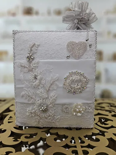 Vista 7 de A&C Quinceañeras and More Wedding accessories Wedding Album Wedding Guest book Wedding Pillow Cojines de boda Personalized wedding Pillows 182