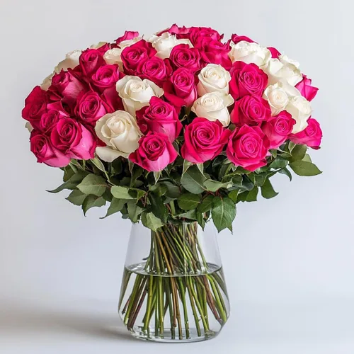 GlobalRose 50 rosas recién cortadas - 25 rosas fuertes y 25 blancas - Ramo de flores frescas - Flores para aniversario