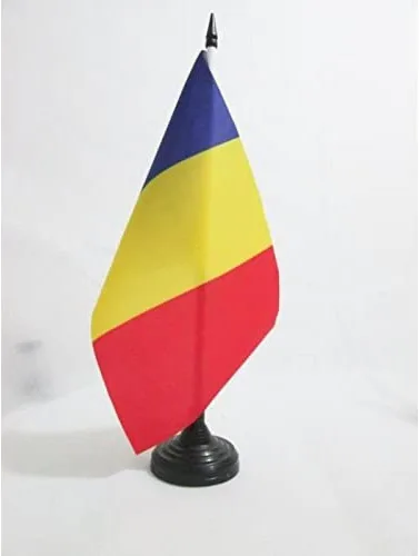 Vista 46 de Aland Table Flag 4'' x 6'' - Aland - Finland Desk Flag 15 x 10 cm - Black plastic stick and base - AZ FLAG
