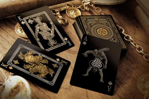 Vista 3 de Gent Supply - Juego de cartas de plástico impermeable Mythical Creatures II (todas las criaturas nuevas), color negro, plateado y dorado