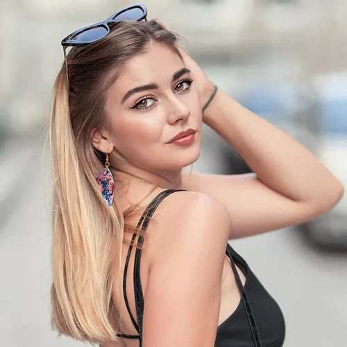 Vista 6 de Kit de moldes para aretes de ala de mariposa, 7 piezas, molde de silicona con anillos de salto, ganchos para aretes, tuercas de plástico para aretes