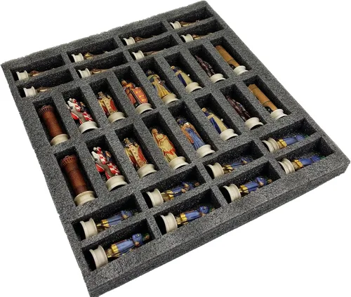 Vista 3 de Medieval Times Crusades Chess Men Set Arabians vs Christians Crusade - NO Board