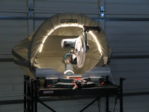 Vista 4 de Rousseau 5000-L - Solución de polvo iluminado para sierras de cocina, color plateado