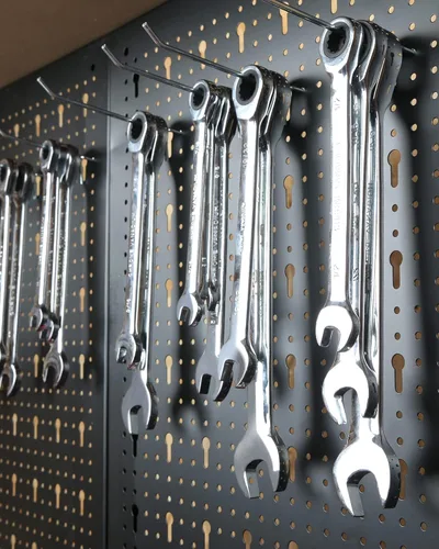 Vista 8 de Prostormer Banco de trabajo resistente de 47.25 pulgadas con tablero de clavijas, ganchos y cajones, mesa de trabajo de garaje resistente