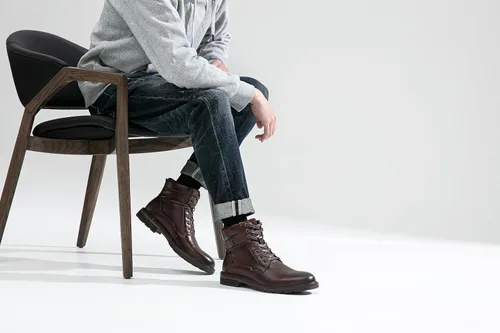 Vista 2 de Jousen Botas de cuero casuales para hombre, botas de vestir Chukka de moda para hombre