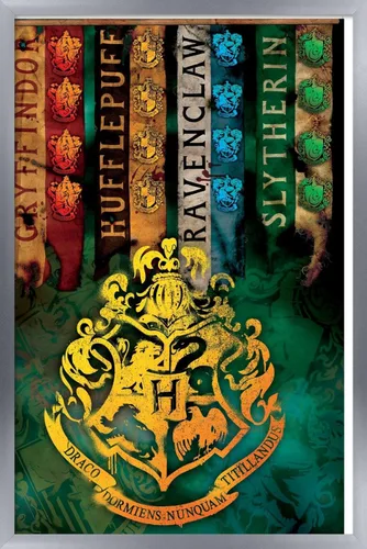 Vista 9 de Trends International The Wizarding World: Harry Potter - Póster de pared con crestas de la casa, 14.725 x 22.375 pulgadas, versión enmarcada