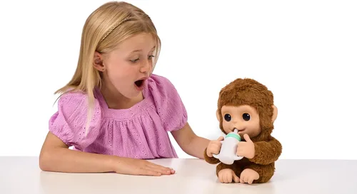 Vista 2 de Little Live Pets My Baby Monkey Mango, más de 50 sonidos y reacciones, juego de peluche interactivo de mono con accesorios, mascotas interactivas