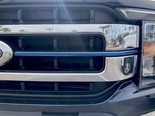 Vista 27 de Rejilla Accent Trim - Compatible con F-150 2021-2023