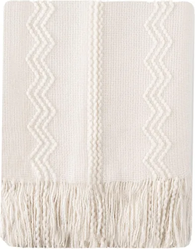 Vista 45 de BATTILO HOME Manta roja decorativa de Navidad para sofá, mantas boho para el pie de la cama, mantas decorativas rojas para sofá y sala de estar, 50