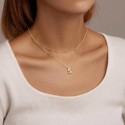 Vista 2 de Collares de oro para mujer, delicado collar con inicial de plata chapada en oro de 14 quilates, collar con 26 letras mayúsculas A-Z con monograma