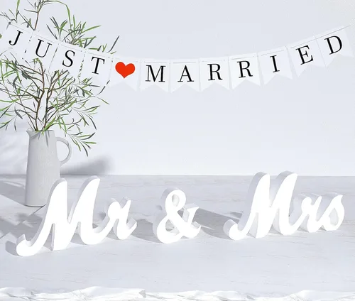 Vista 8 de VIOPVERY Letrero de Mr and Mrs para mesa de boda, letrero blanco grande de Mr and Mrs con letras de madera, letrero de Mr & Miss con pancarta