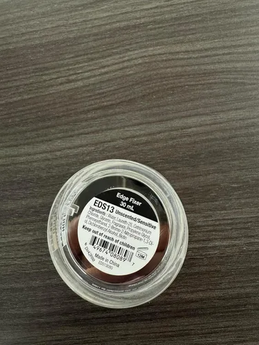 Vista 7 de Red by Kiss Edge Fixer 24 Hour Maximum Hold Edge Wax No Flaking Biotina B7 Gel para el cabello con infusión de biotina B7, 1.01 onzas líquidas