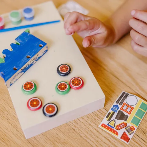 Vista 5 de Melissa & Doug Kit de artesanía de madera de tr