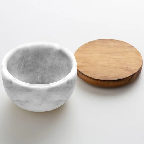 Vista 2 de jalz jalz Tapa de madera con base de mármol blanco, sal con cuchara, caja de sal de madera grande, condimentos de especias, tapa de acacia natural