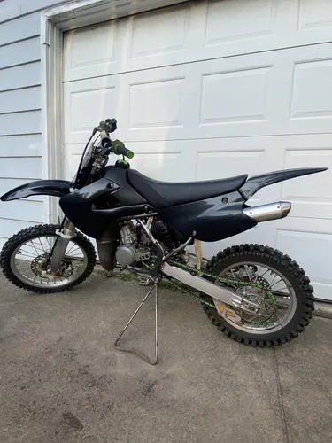 Vista 6 de Kojem Kit Completo de Plástico para Carrocería Compatible con Kawasaki KX85 KX100 2001-2013 (Negro)