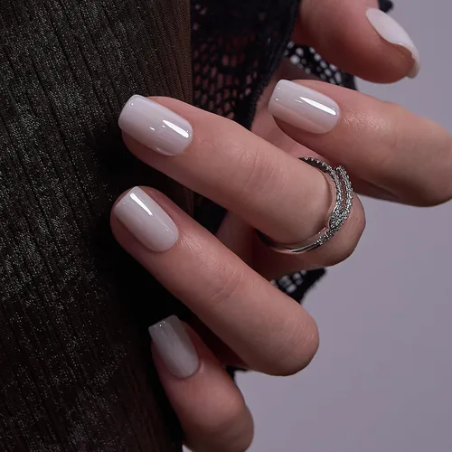 Vista 50 de CurvLife Uñas postizas cuadradas cortas a presión, terciopelo degradado Paris Script