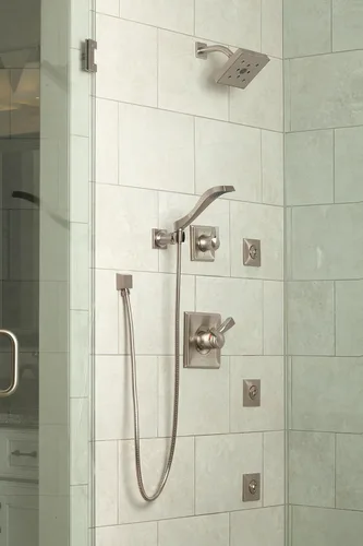 Vista 2 de DELTA FAUCET 50570-SS - Codo cuadrado de pared, inoxidable, 1.06 x 2.13 x 1.06 pulgadas