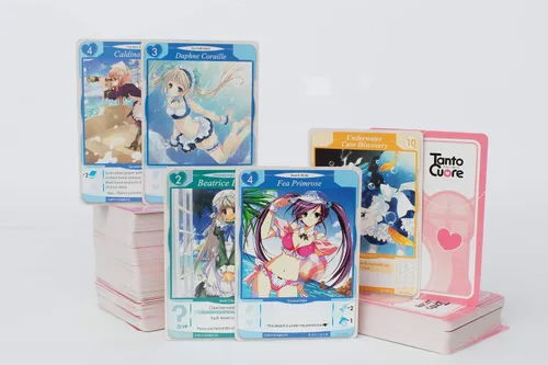 Vista 3 de Japanime Games Tanto Cuore: Vacaciones románticas Juego de cartas de construcción de mazos Juego inspirado en el anime y Arclight Con criadas