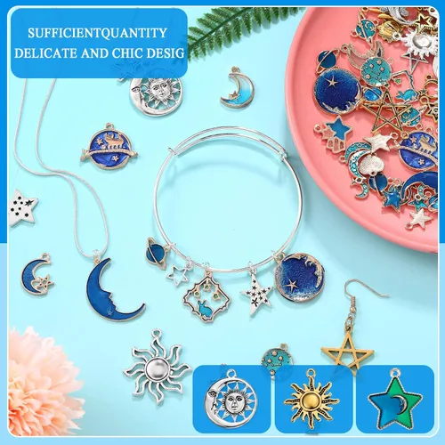 Vista 4 de Hicarer 160 piezas dijes para pulseras, dijes mixtos de sol, estrella y luna antiguos, dijes de esmalte plateado celestial para hacer joyas