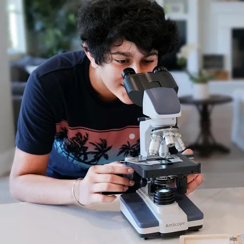 Vista 7 de AmScope 40X-2500X Microscopio Binocular Compuesto LED etapa mecánica de doble capa + libro (idioma español no garantizado) + 100 cubreobjetos y 50