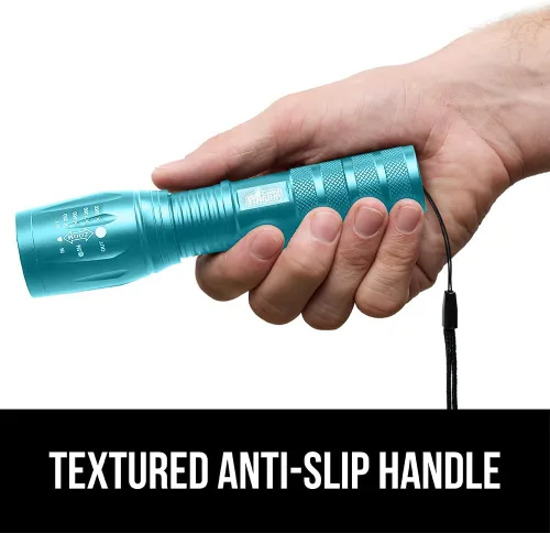 Vista 7 de Gorilla Grip Paquete de 2 linternas tácticas LED de mano, altos lúmenes, ultra brillantes, 5 modos, resistente al agua de larga duración, linternas