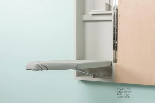 Vista 4 de Iron-A-Way Centro de planchado integrado con tabla de planchar de 42 pulgadas, almacenamiento de plancha caliente y puerta blanca plana-NE42FWU