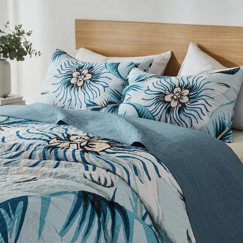 Vista 2 de Yogeneg Juego de ropa de cama Queen con patrón botánico blanco y verde, juego de edredón de 3 piezas ligero y suave de verano con 2 fundas