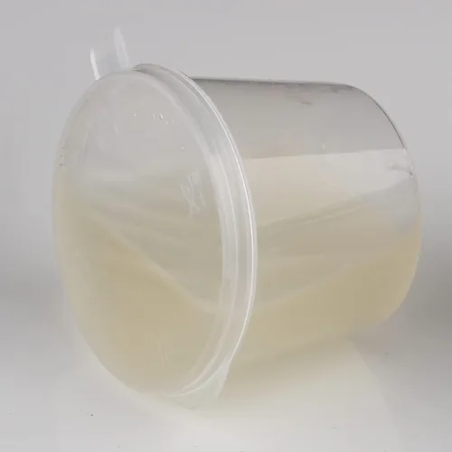 Vista 4 de WARMBUY Vasos desechables de plástico de 1 onza con tapas adjuntas para salsas, aderezos de ensalada, pinturas, 100