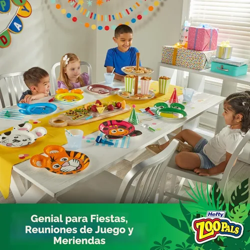 Vista 5 de Hefty Zoo Pals Party Edition - Platos de papel para niños, diseños de animales surtidos, 7.75 pulgadas con dos compartimentos de inmersión