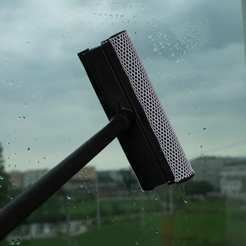Vista 6 de Matthew - Escobilla multiusos para ventanas con paño de microfibra de alta calidad, esponja de limpieza para parabrisas de automóvil y escobilla