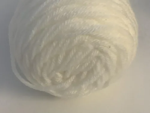 Vista 5 de Hilo Red Heart Super Saver (blanco E300-0311). 7 onzas364 yardas cada una, 2 bolas. Juego de 2