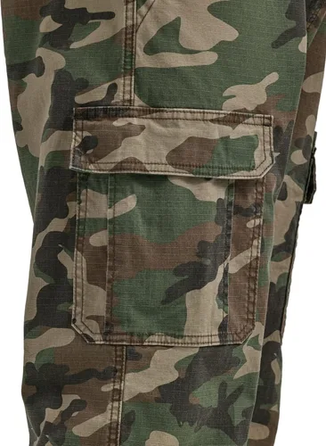 Vista 4 de Wrangler Authentics - Pantalón cargo, elástico y de corte holgado para hombre