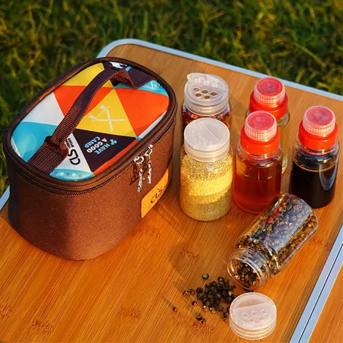 Vista 5 de Joyeee Kit de especias vacías para campamento, plástico seguro, PET, 3 botellas de especias líquidas de 2.7 onzas y 3 tarros de especias de 3.3