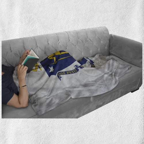 Vista 6 de Lunarable American Throw Blanket, Massachusetts Flagg Holds a Bow and Pointing Downward Arrow, Flannel Fleece Accent Piece Soft Couch Cover for