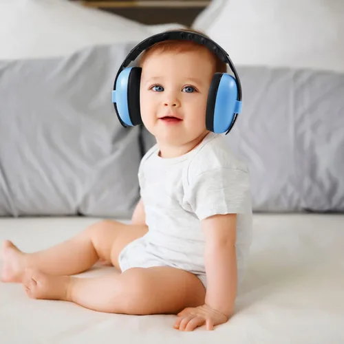 Vista 2 de PandaEar Auriculares con cancelación de ruido para bebés de 0 a 3 años Orejeras de protección auditiva para bebés, color azul