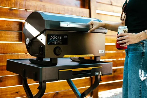 Vista 6 de HALO Paquete de parrilla de pellets con batería recargable Prime 300 con tapa y batería