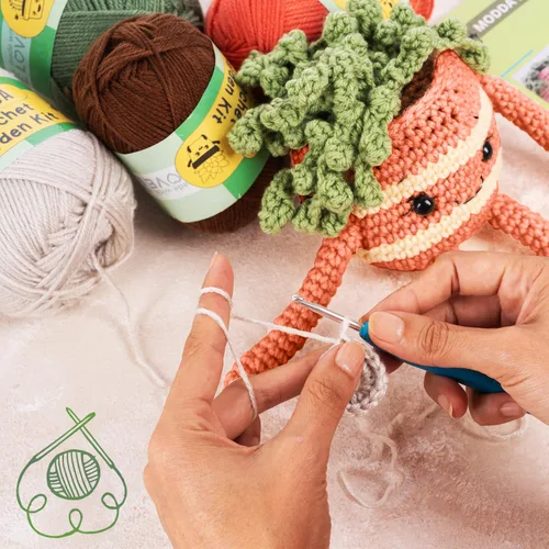 Vista 9 de MODDA Kit de ganchillo para principiantes, kit de inicio de ganchillo para principiantes con tutoriales en video fáciles de seguir, kits