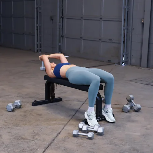 Vista 12 de Body-Solid (GFB350B) Banco de pesas plano de 600 libras de capacidad ajustable para entrenamiento de fuerza, estiramiento, ejercicios abdominales