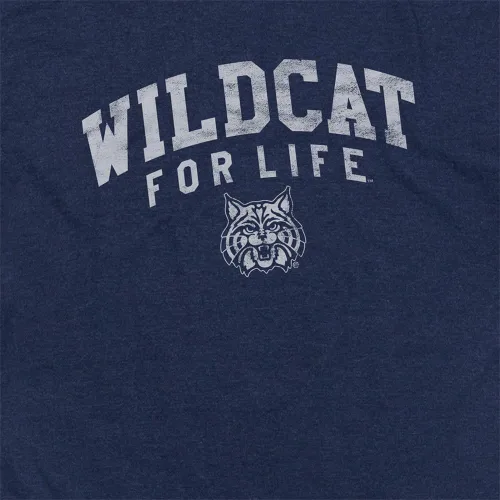 Vista 3 de Campus Lab Official NCAA Distressed Spirit Phrase Collegiate Classic Ring-Spun T-Shirt Unisex for Men & Women Collection Arizona Wildcats - Espíritu