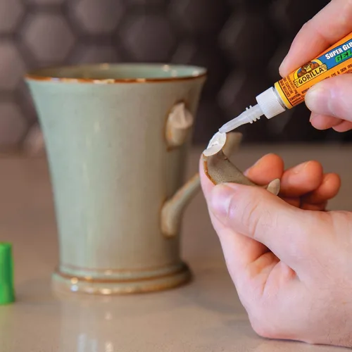 Vista 4 de Gorilla Super Glue Gel, pegamento transparente, cuatro tubos de 3 gramos (paquete de 1) – multiusos y de fraguado rápido para proyectos