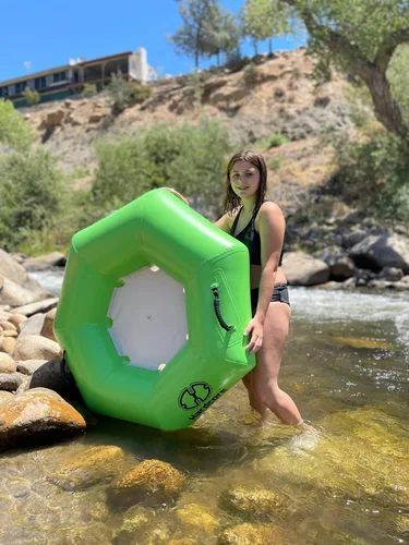 Vista 5 de Hardcore River Tube with Durable Triple-Layer PVC, Ergonomic Seven-Sided Design, Intuitive Handles, and C7 Valve Inflation – Ideal for Tubing