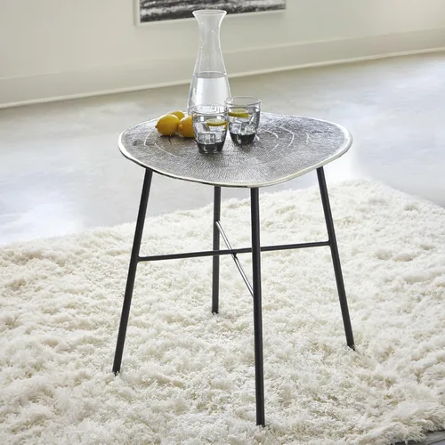 Vista 2 de Signature Design by Ashley Laverford - Mesa auxiliar contemporánea, Chome y negro