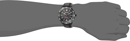 Vista 2 de Reloj de acero inoxidable de Wenger Roadster con correa de silicona