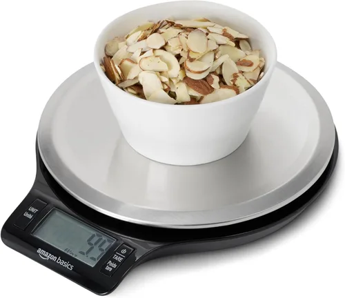 Vista 2 de Amazon Basics - Báscula de cocina digital con pantalla LCD, pilas incluidas, pesa hasta 11 libras, negra y de acero inoxidable